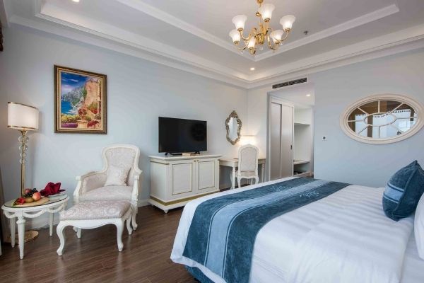 Phòng Deluxe Tầm Nhìn Toàn Cảnh Giường đôi Vinpearl Hotel Lạng Sơn