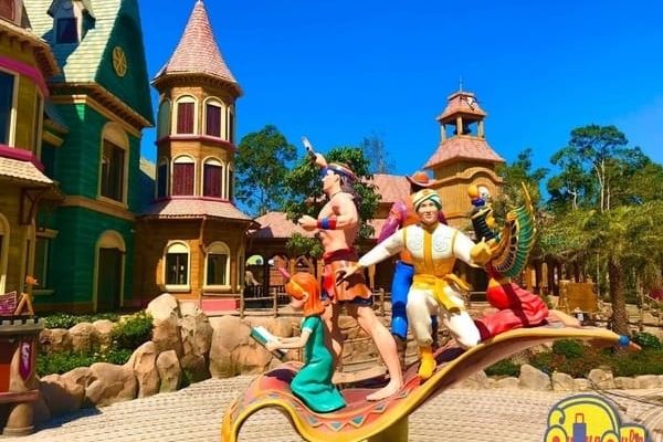 Chàng Aladdin Giải Cứu Công Chúa Trên Chiếc Thảm Thần Kinh Nghiệm đi Vinwonder Phú Quốc