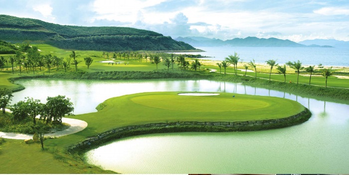 Một sân Golf với nhiều địa hình cục kì hấp dẫn tại Vinpearl Golf Nha Trang